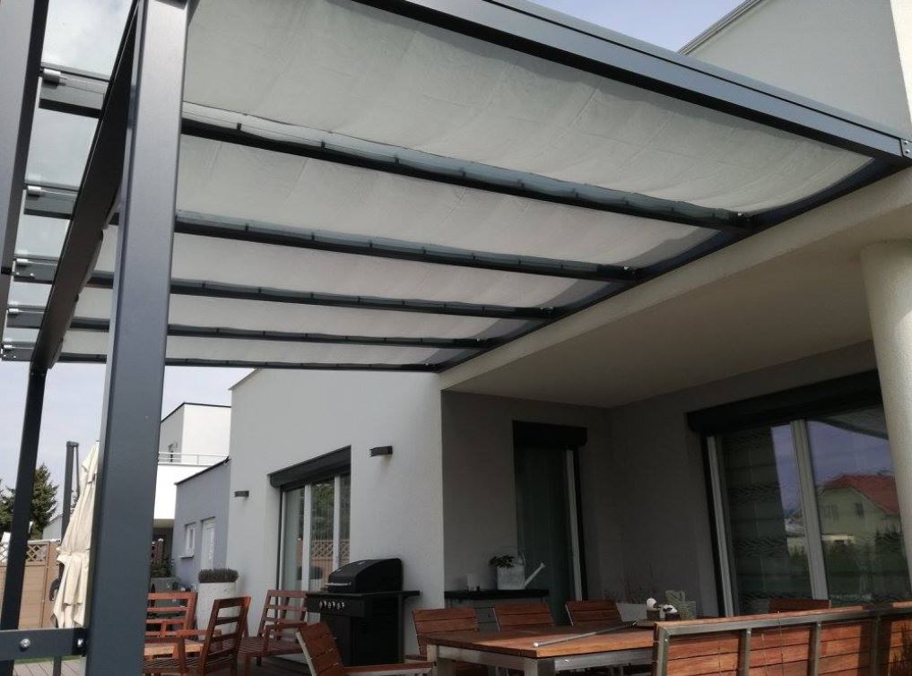 Zonnescherm Overkapping Op Maat. Harmonica Doek Onder Glas.